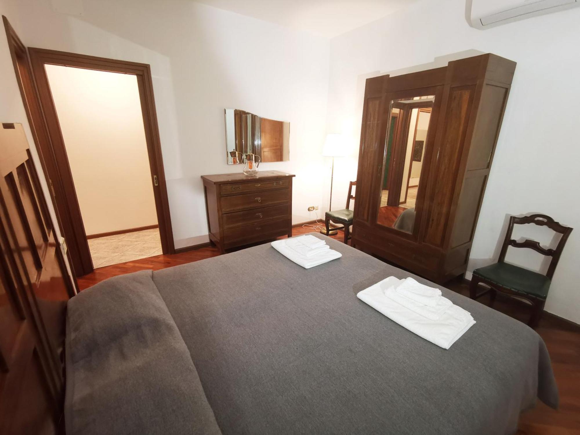 Elegant Historic Large House On Lake Como Apartment Gravedona Bilik gambar